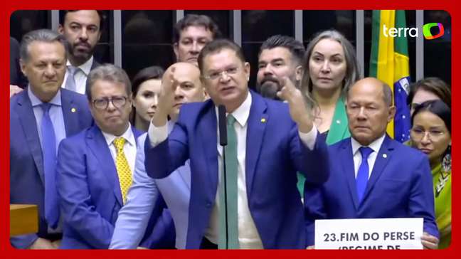 Fernando Haddad é xingado de ‘burro’ por deputado da oposição após confusão na Câmara